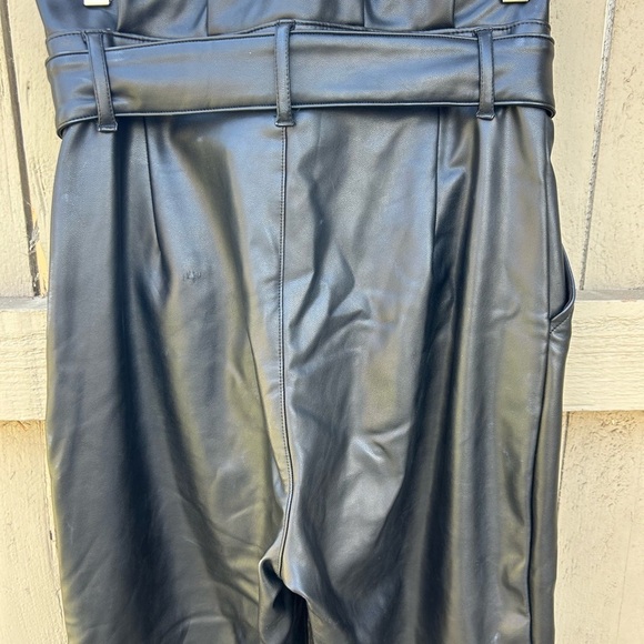 Abercrombie & Fitch Vegan Leather Pants Paperbag Waist Straight Leg Small Flaw S - Picture 5 of 6